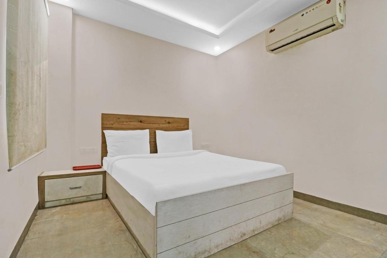 Airport Hotel Goodluck Új-Delhi Kültér fotó