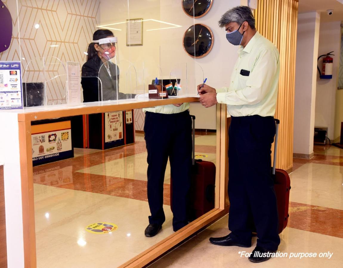 Airport Hotel Goodluck Új-Delhi Kültér fotó