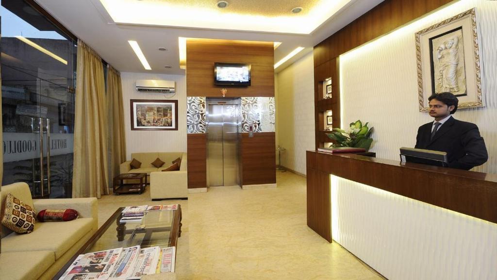 Airport Hotel Goodluck Új-Delhi Kültér fotó